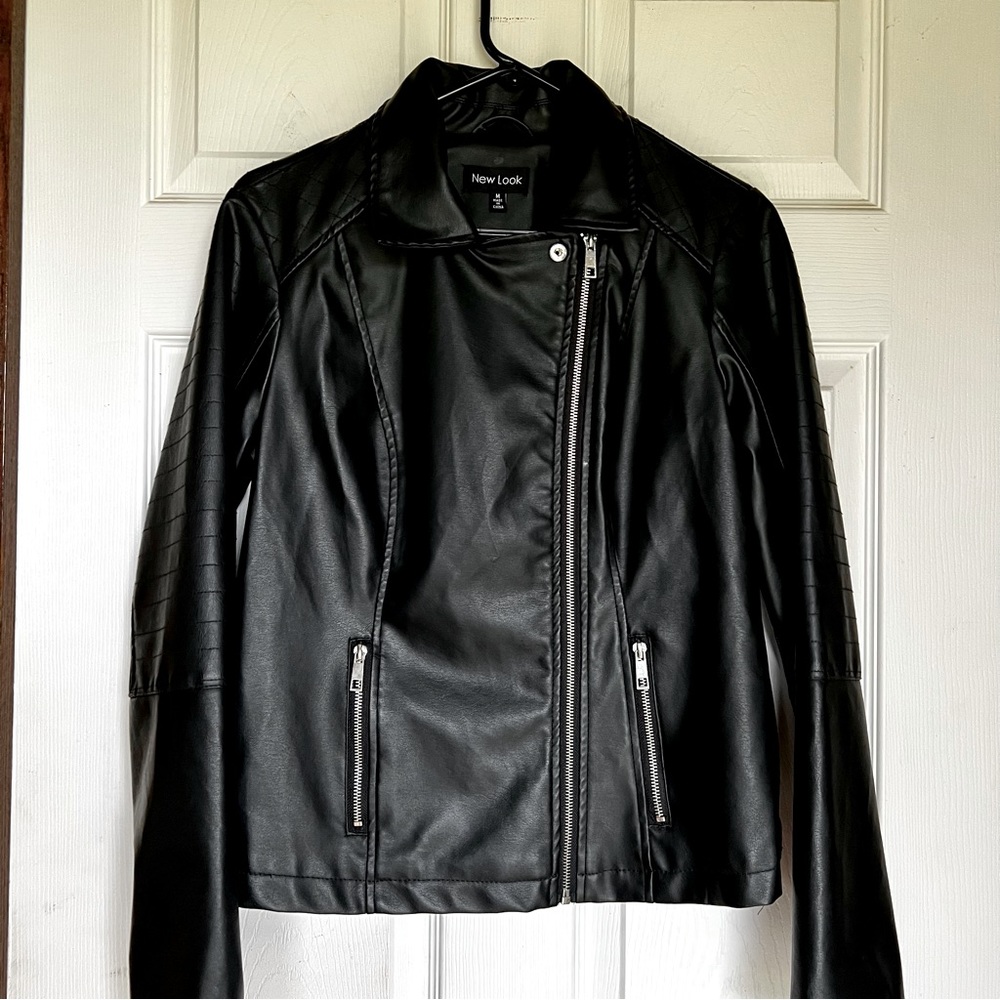 NEW LOOK BLACK FAUX LEATHER MOTO JACKET - Picture 2 of 6
